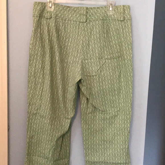 Super comfortable CAbi capris/ankle pants - Picture 2 of 3